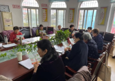 居民參與社區(qū)治理大討論，共同解決垃圾分類難題