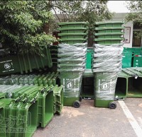 戶(hù)外塑料垃圾桶
